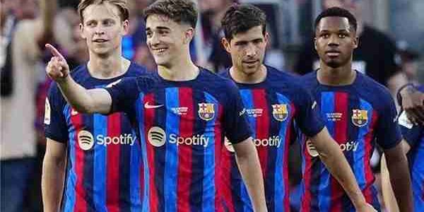 برشلونة يتقدم بعرض لضم الجناح البرازيلي البالغ من العمر 17 عامًا