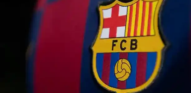 برشلونة يوسع دائرة اهتماماته بإضافة اسم جديد إلى قائمة خياراته لتعزيز مركز الجناح