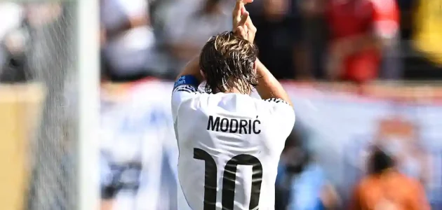رقم قميص لوكا مودريتش في ميلان ليس ما توقعه مشجعو ريال مدريد